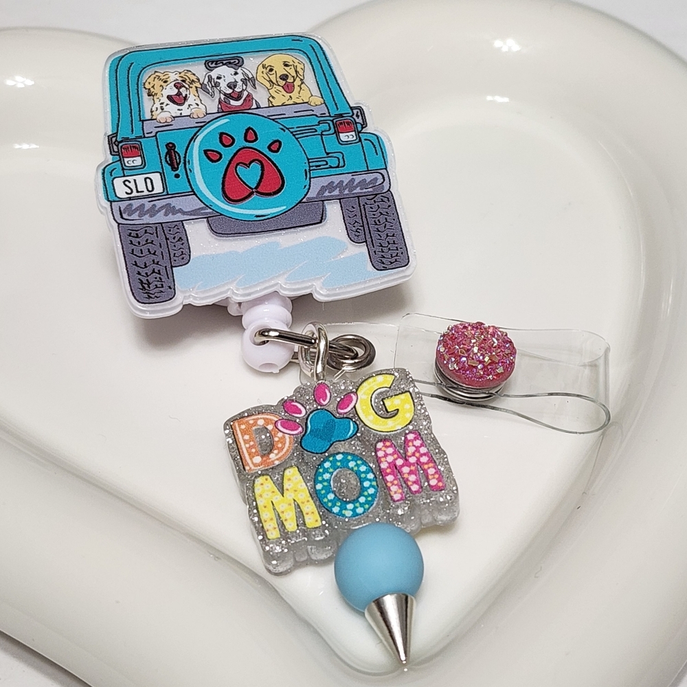 Dog Mom Badge Reel ID Holder Badge Clip Pets Paw Print Je‎ ep SUV